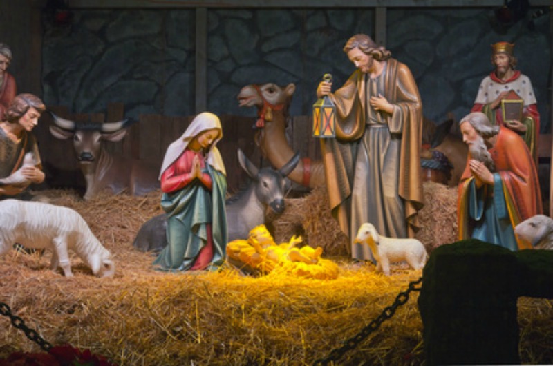 Avpid the Christmas lunacy with the Nativity scene