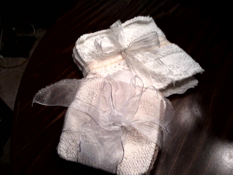 Pretty knitted washcloths